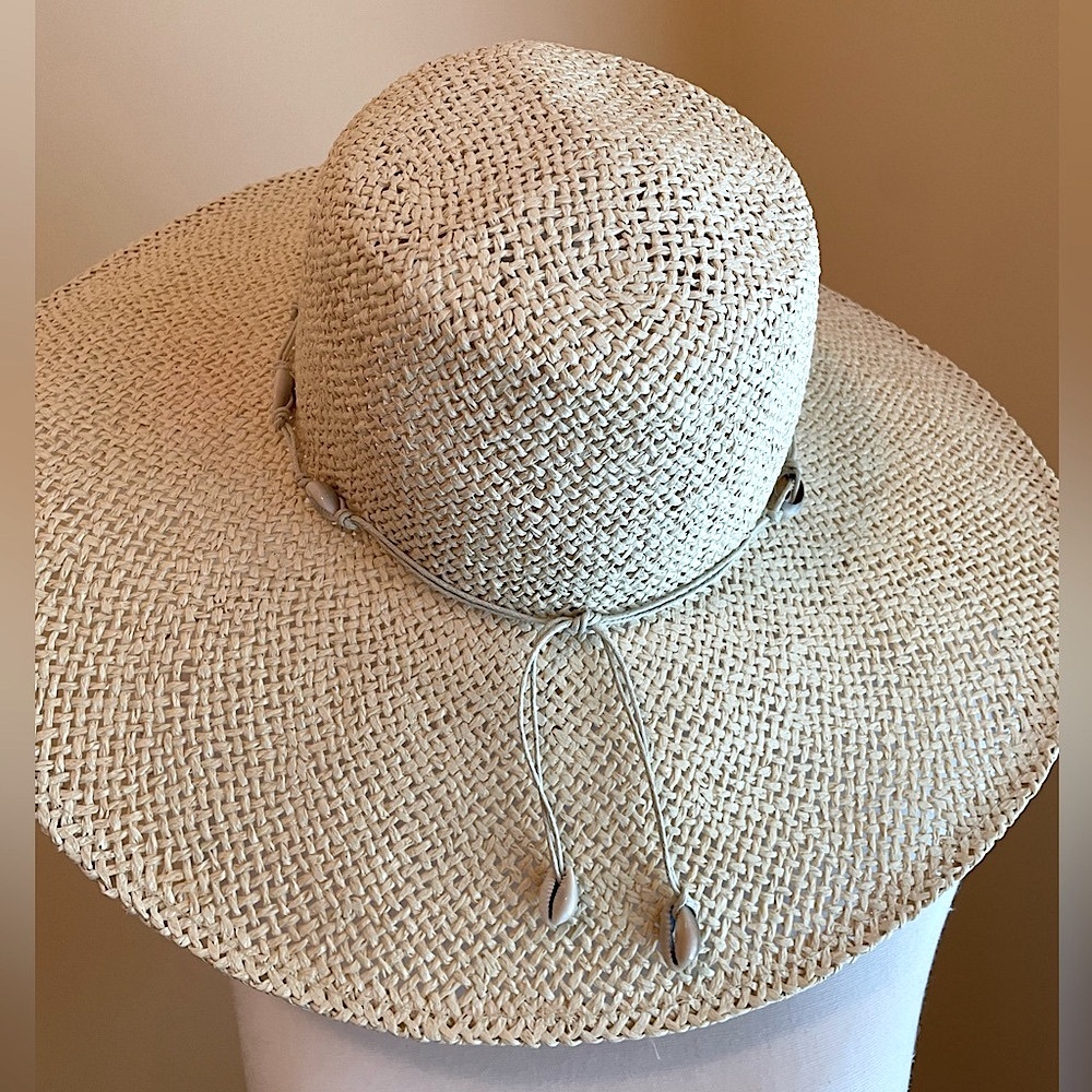 Straw Hat w/ Cowrie Shell band Wide-Brim Raffia Floppy Sun Hat NWOT San Diego Co - Picture 3 of 12